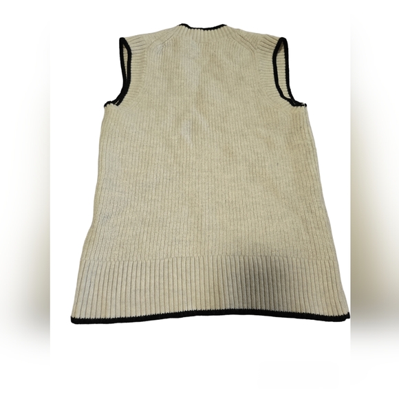 Babaton Sherman Vest - Picture 2 of 2